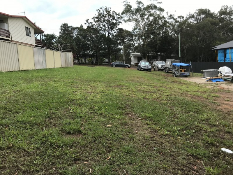 12 Glen Street, Macleay Island QLD 4184