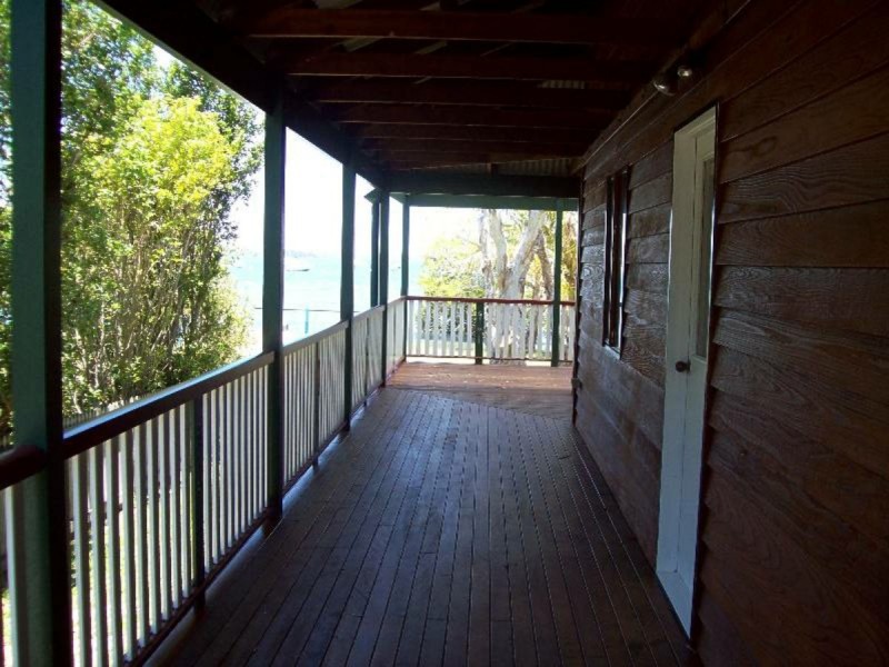 21 Coondooroopa Drive, Macleay Island QLD 4184