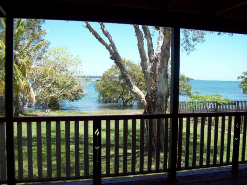 21 Coondooroopa Drive, Macleay Island QLD 4184