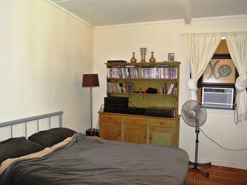 8 Ibis Street, Macleay Island QLD 4184