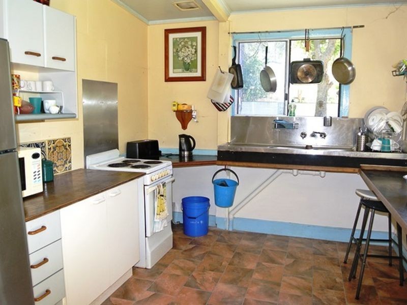 8 Ibis Street, Macleay Island QLD 4184