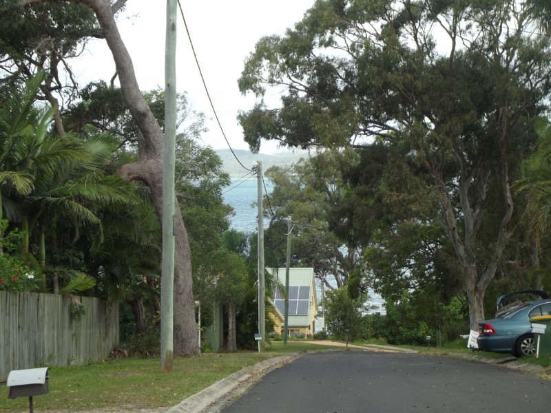 26 Oomool Street, Macleay Island QLD 4184