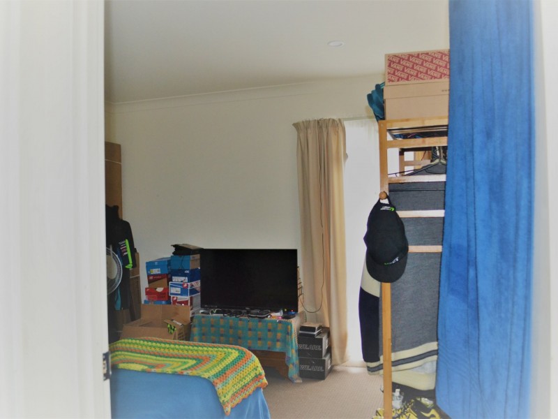 3 Parakeet Street, Macleay Island QLD 4184