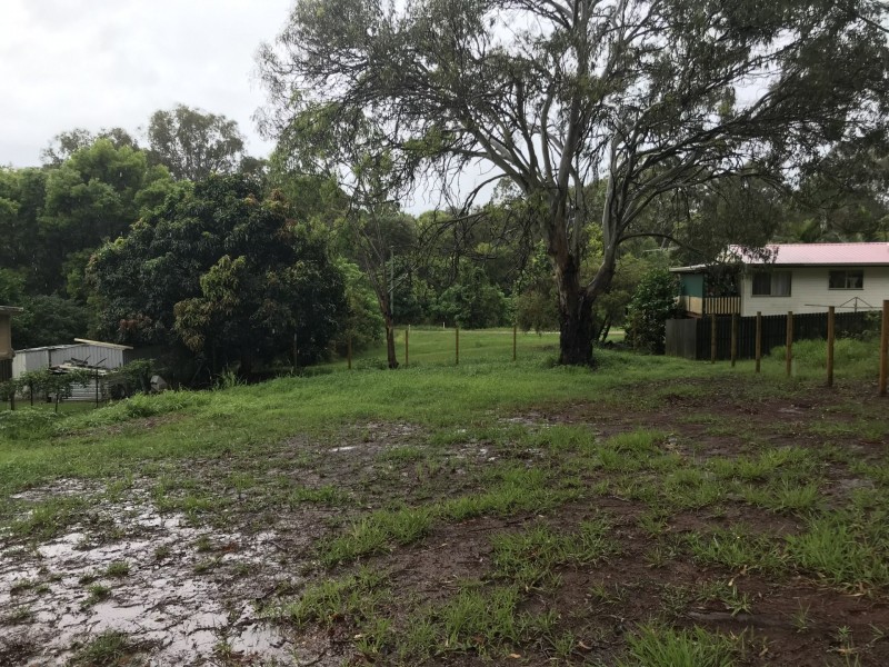 120 High Central Road, Macleay Island QLD 4184