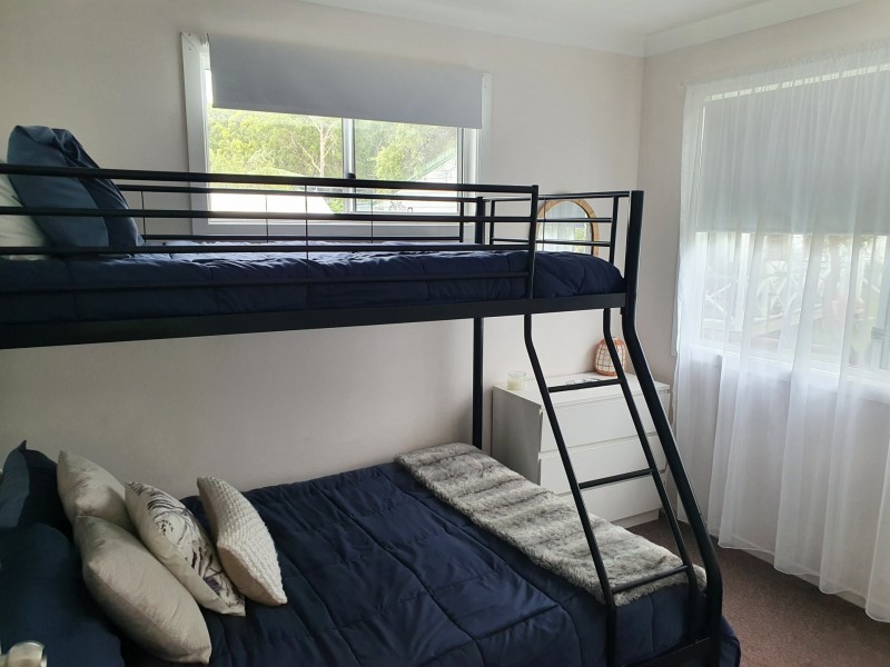 18 Undine Street, Macleay Island QLD 4184