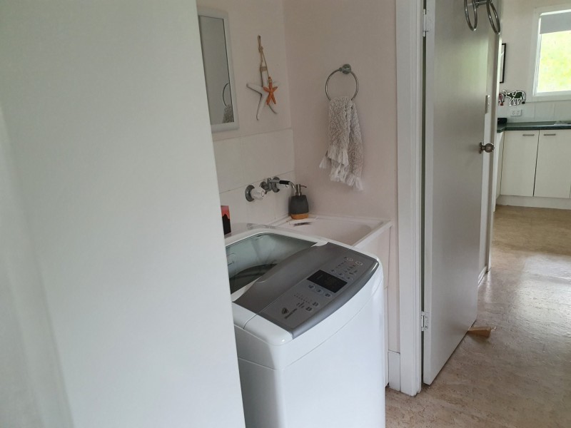 18 Undine Street, Macleay Island QLD 4184