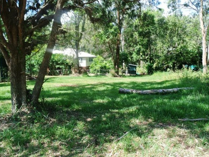 117 Western Road, Macleay Island QLD 4184