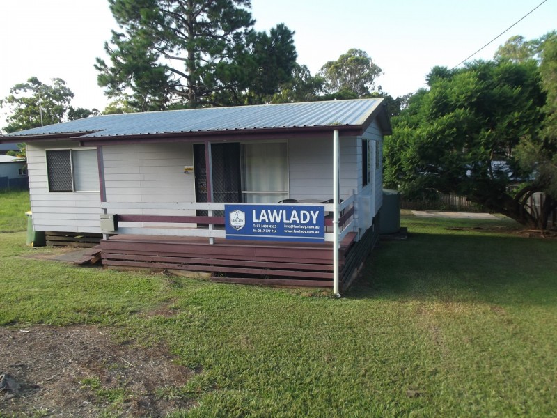 15 Francis Road, Macleay Island QLD 4184