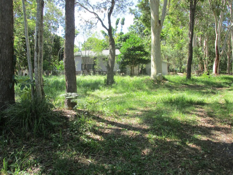 16 Arthur Street, Macleay Island QLD 4184