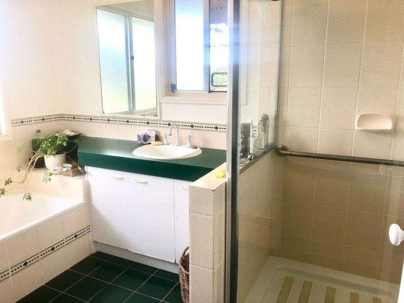12 Camena Street, Macleay Island QLD 4184
