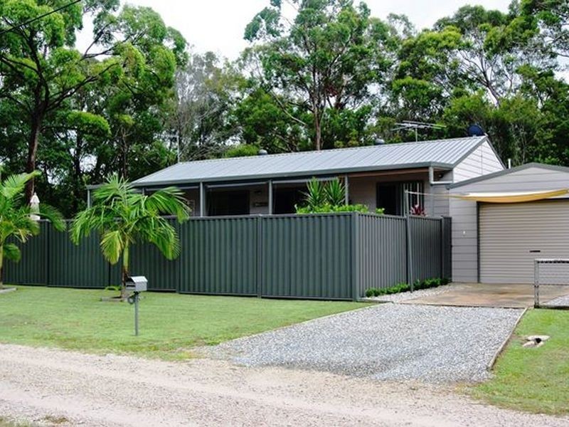 15 Sentosa Terrace, Macleay Island QLD 4184