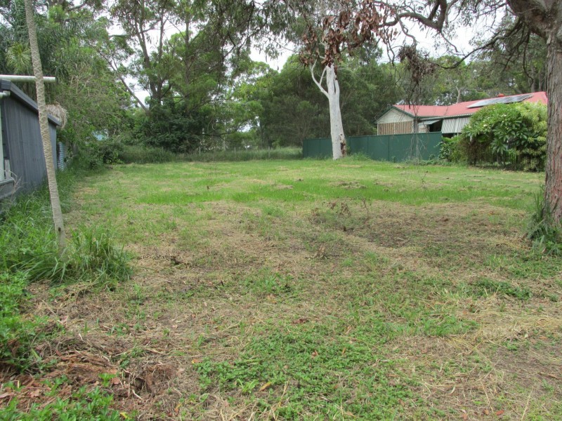 9 Robin Street, Macleay Island QLD 4184