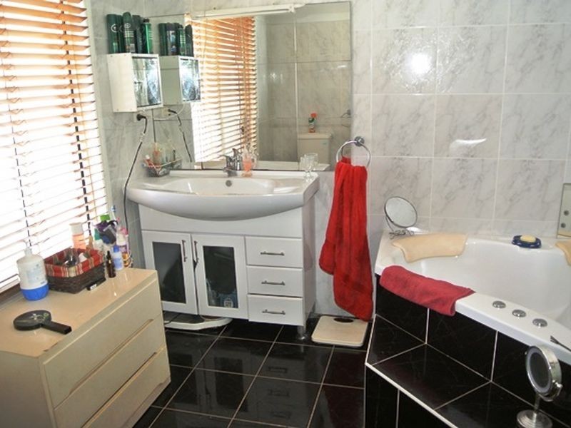 10 Kilto Lane, Macleay Island QLD 4184