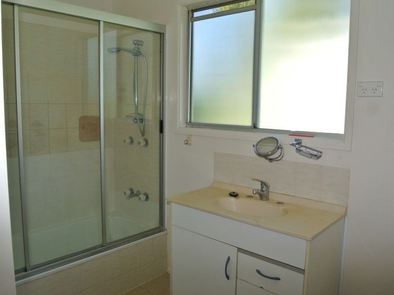 2 Alexander Street, Macleay Island QLD 4184