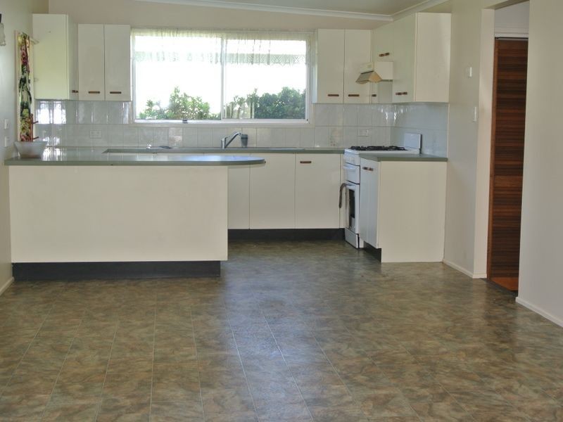 2 Alexander Street, Macleay Island QLD 4184