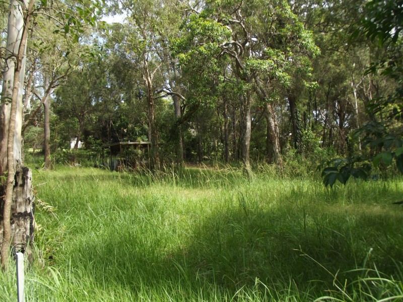 13 Kardinia Street, Macleay Island QLD 4184