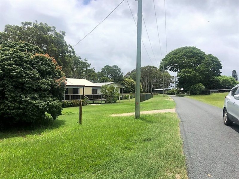 9 Alexander Street, Macleay Island QLD 4184