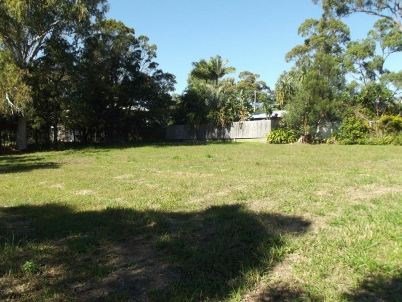 4-6 Heath Street, Macleay Island QLD 4184