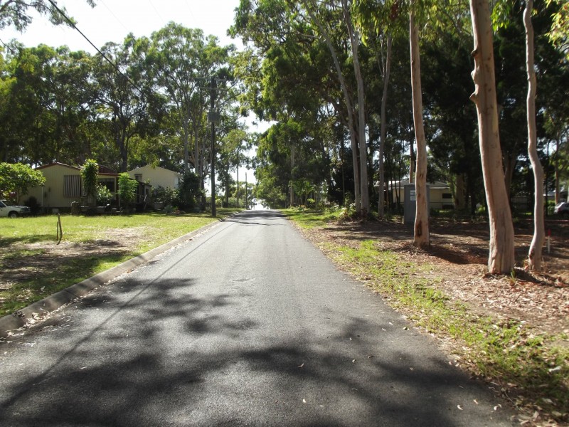 2 Baracoota St, Macleay Island QLD 4184