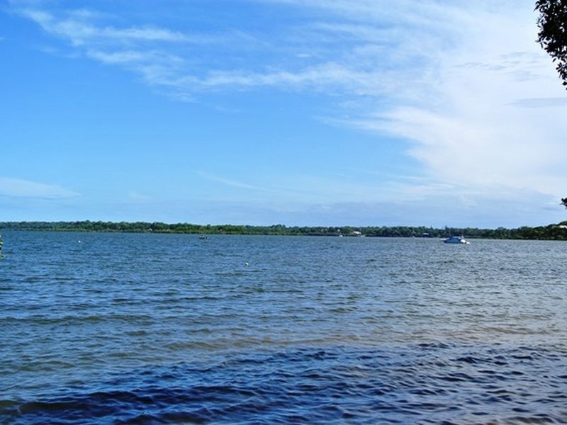 30 Coorong Street, Macleay Island QLD 4184