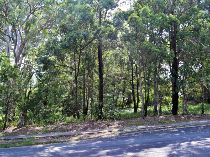 87 High Central Road, Macleay Island QLD 4184