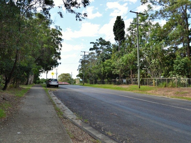 87 High Central Road, Macleay Island QLD 4184