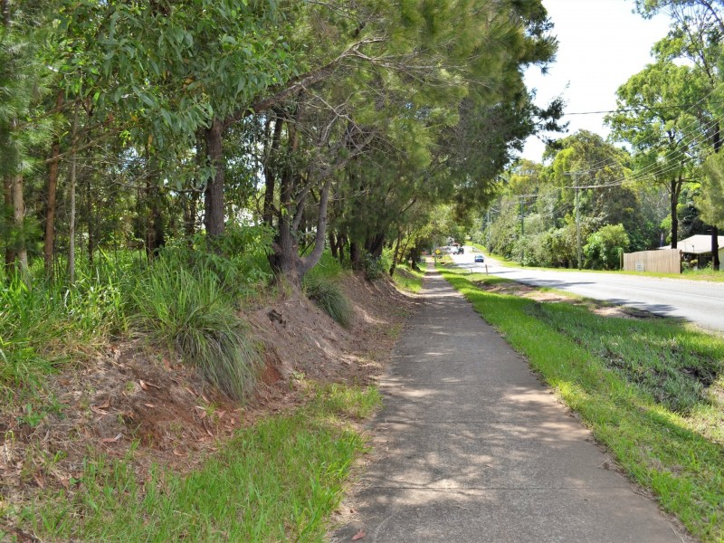 24 Allambie Street, Macleay Island QLD 4184