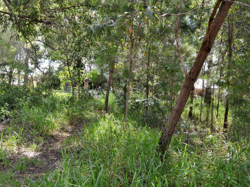 24 Allambie Street, Macleay Island QLD 4184