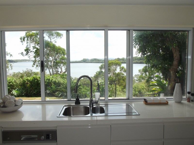 44 Timothy Street, Macleay Island QLD 4184