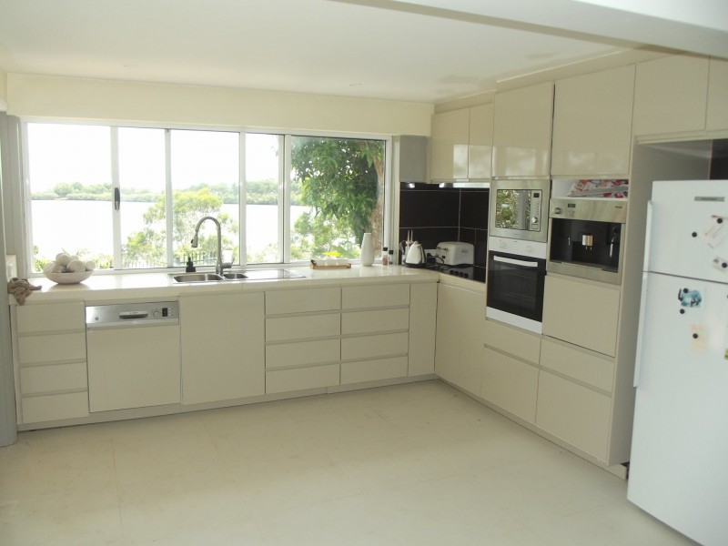 44 Timothy Street, Macleay Island QLD 4184