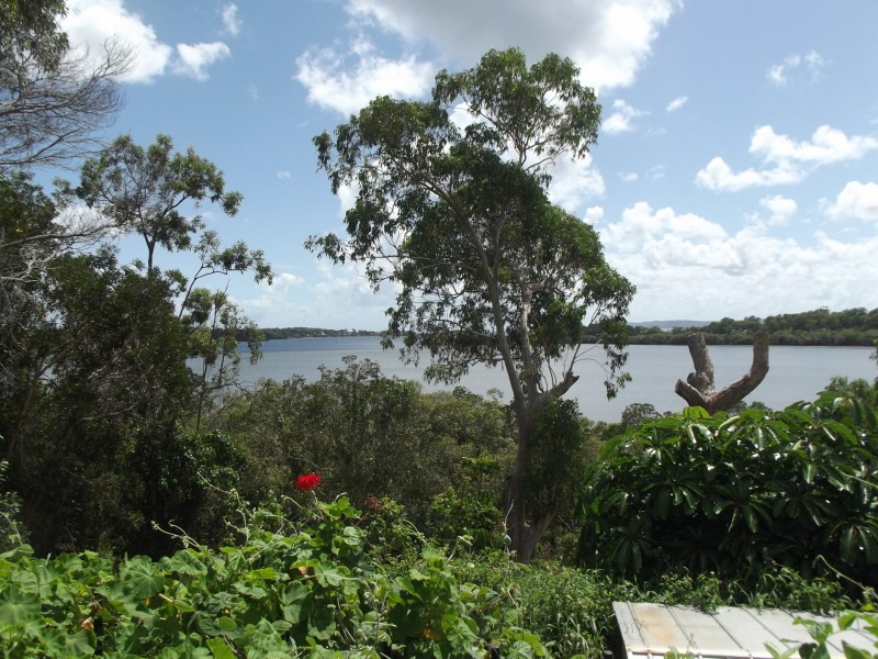 44 Timothy Street, Macleay Island QLD 4184