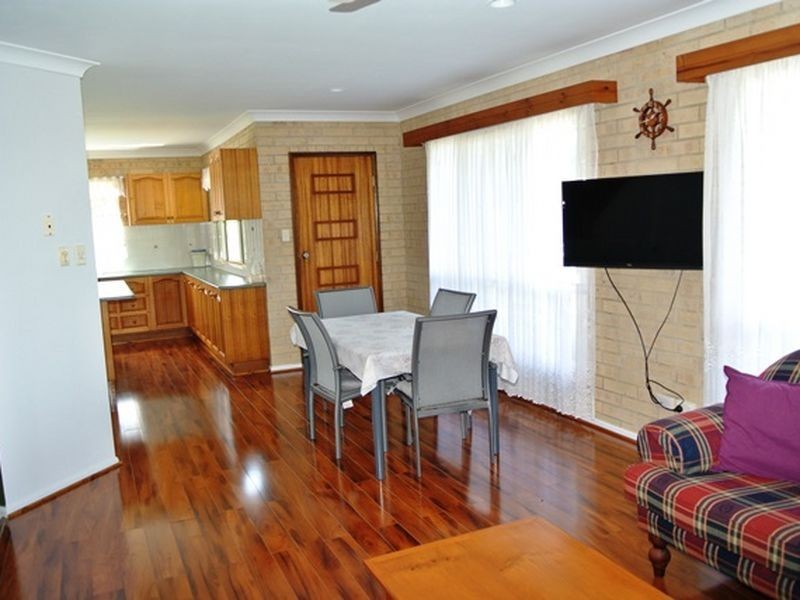 42 Beelong Street, Macleay Island QLD 4184