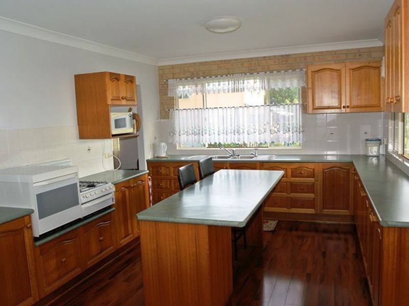 42 Beelong Street, Macleay Island QLD 4184