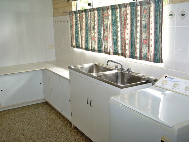 42 Beelong Street, Macleay Island QLD 4184