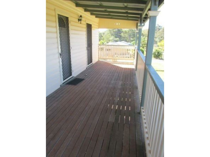 33 Lonicera Street, Macleay Island QLD 4184