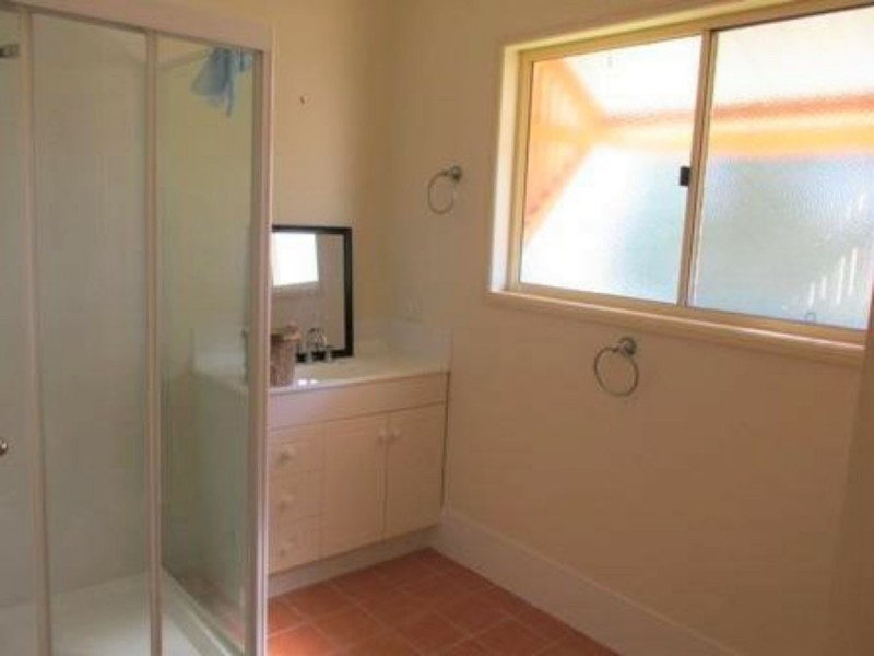 33 Lonicera Street, Macleay Island QLD 4184