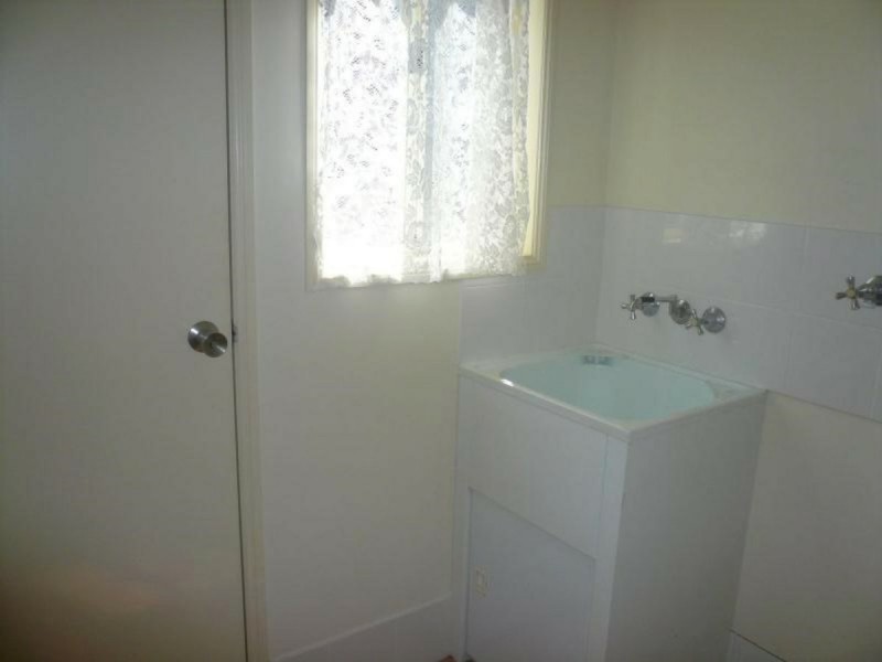 33 Lonicera Street, Macleay Island QLD 4184