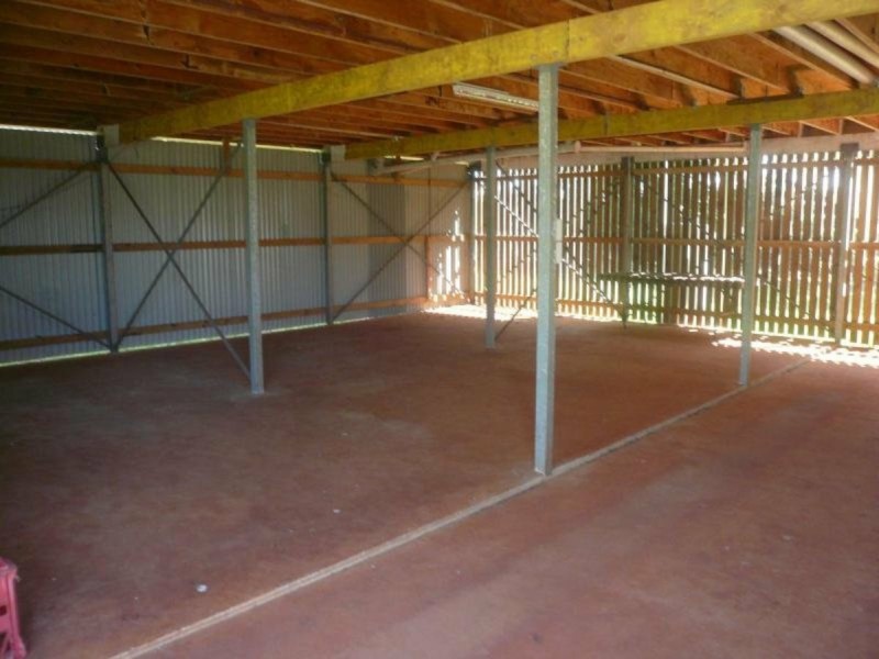 33 Lonicera Street, Macleay Island QLD 4184