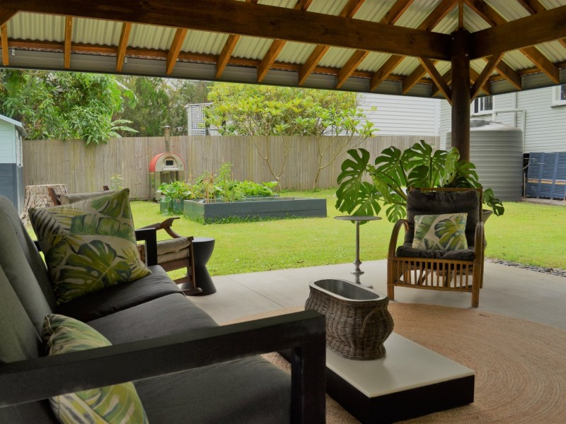 23 Arthur Street, Macleay Island QLD 4184
