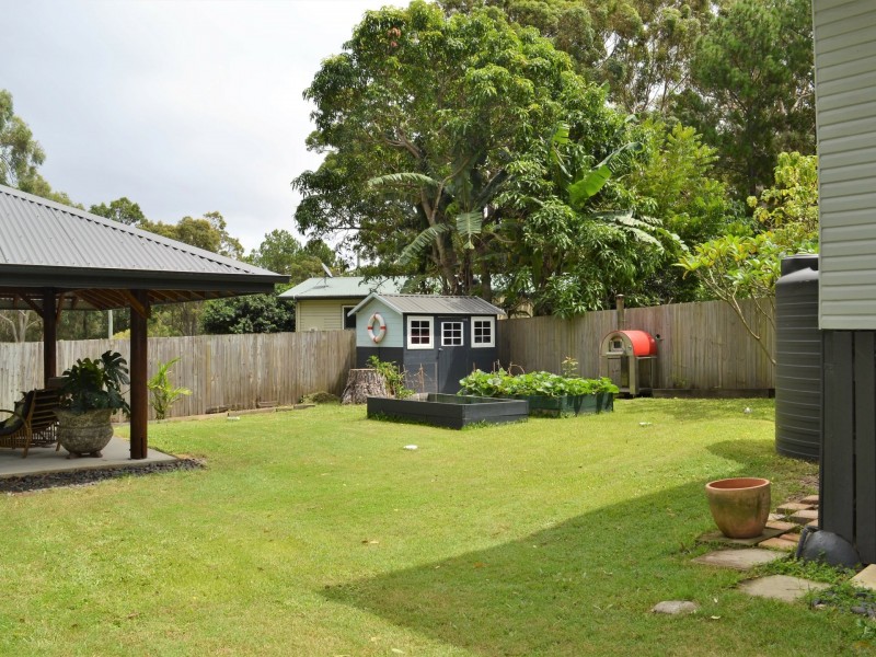 23 Arthur Street, Macleay Island QLD 4184
