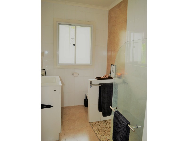 23 Arthur Street, Macleay Island QLD 4184