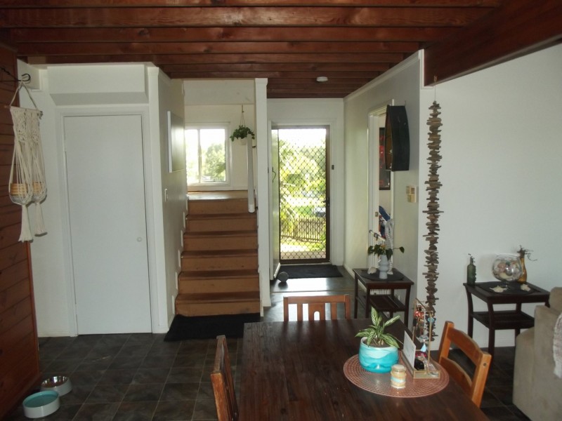 30 Blue Waters Crescent, Macleay Island QLD 4184