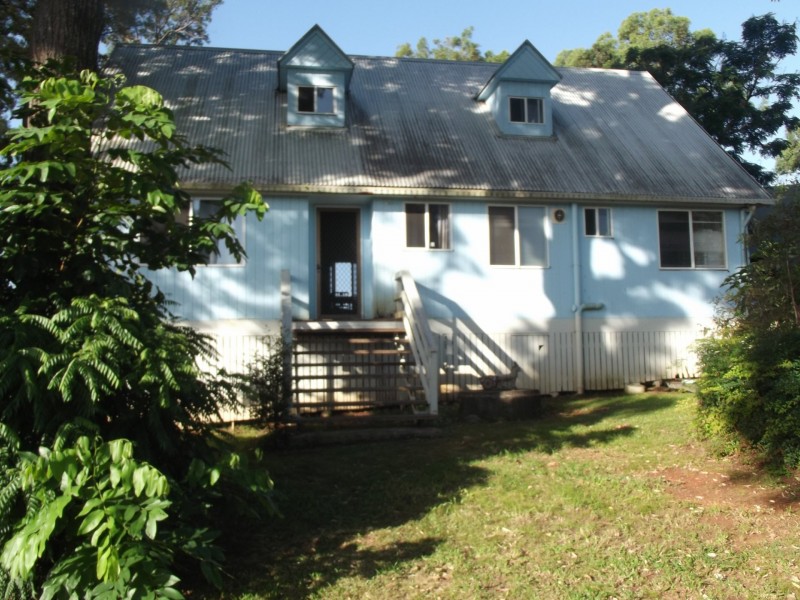 30 Blue Waters Crescent, Macleay Island QLD 4184