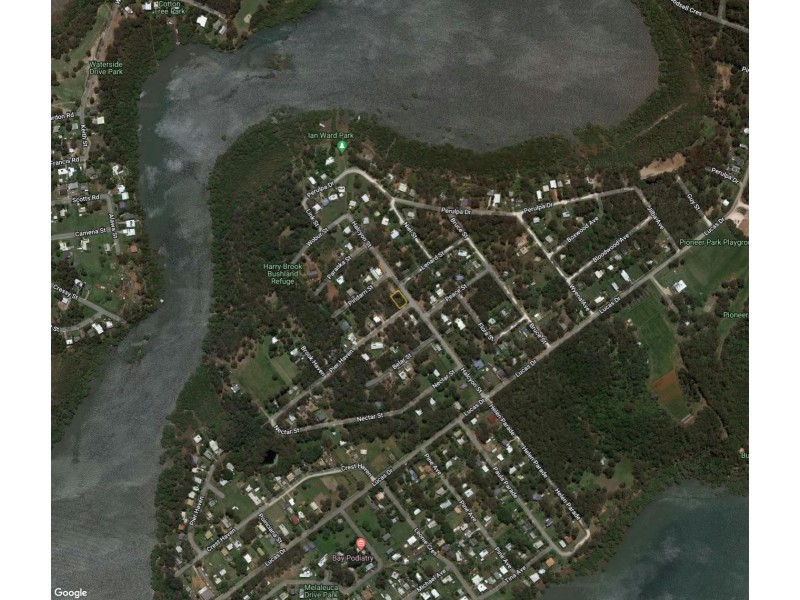 1 PIER HAVEN, Lamb Island QLD 4184