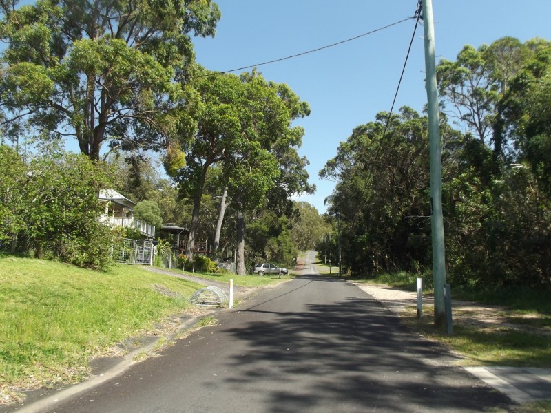 32 Morwong Street, Macleay Island QLD 4184