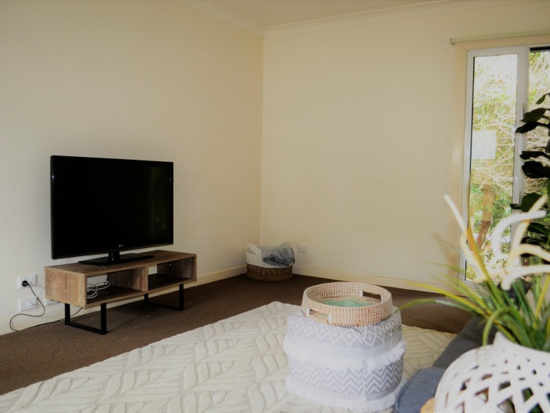 3 Parakeet Street, Macleay Island QLD 4184