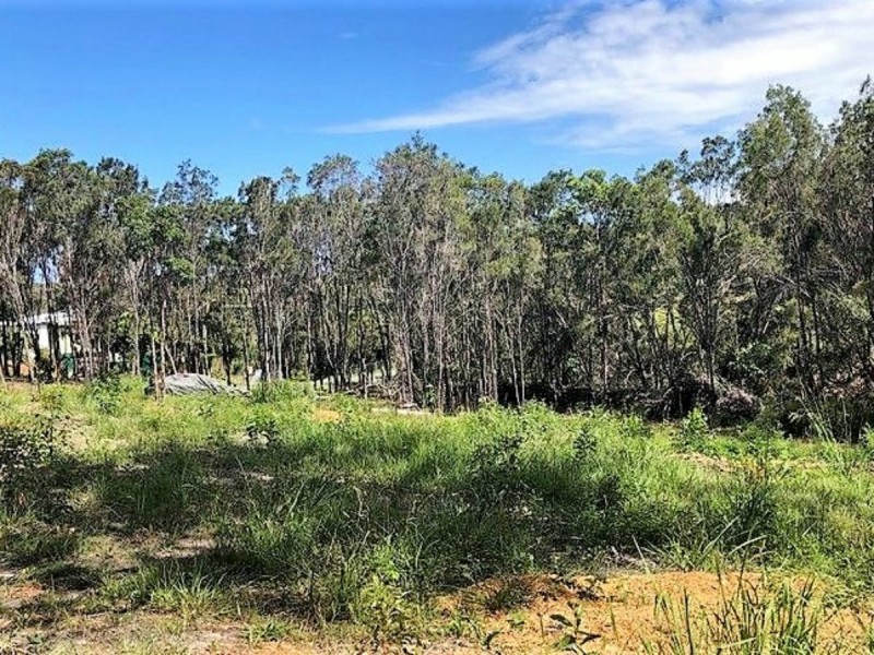 28 Ashton Street, Macleay Island QLD 4184