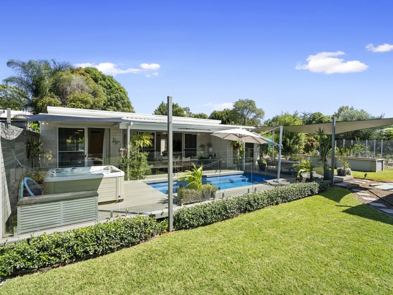 30-32 Noyes Parade, Karragarra Island QLD 4184