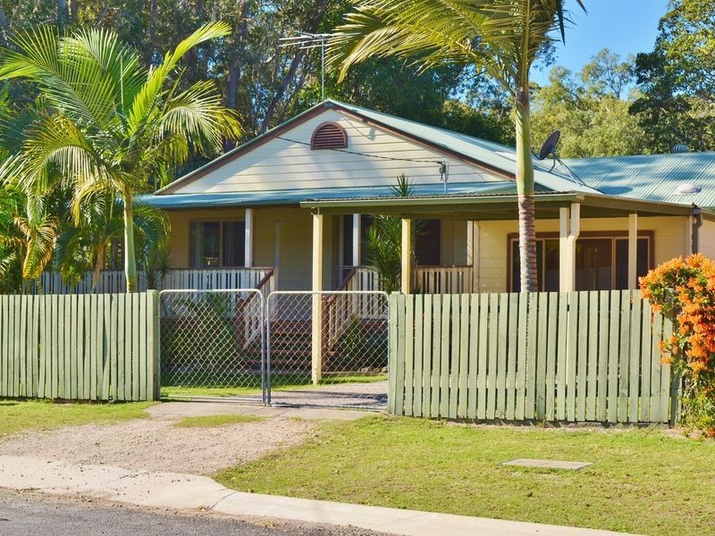 32 Attunga St, Macleay Island QLD 4184