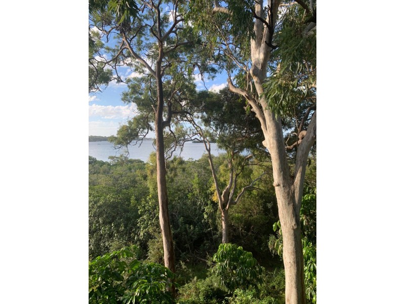 52 Timothy Street, Macleay Island QLD 4184